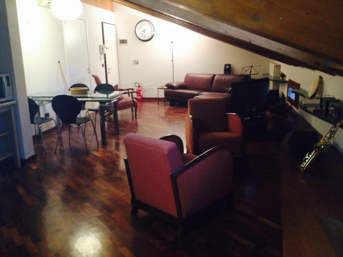 Apartament La Mansarda Della Musica Bolonia Zewnętrze zdjęcie